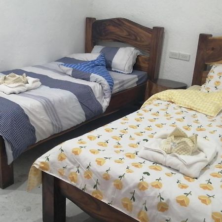 קורון Panda Guest House מראה חיצוני תמונה
