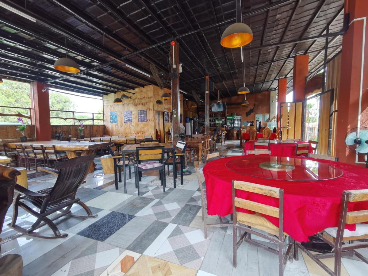 קורון Panda Guest House מראה חיצוני תמונה