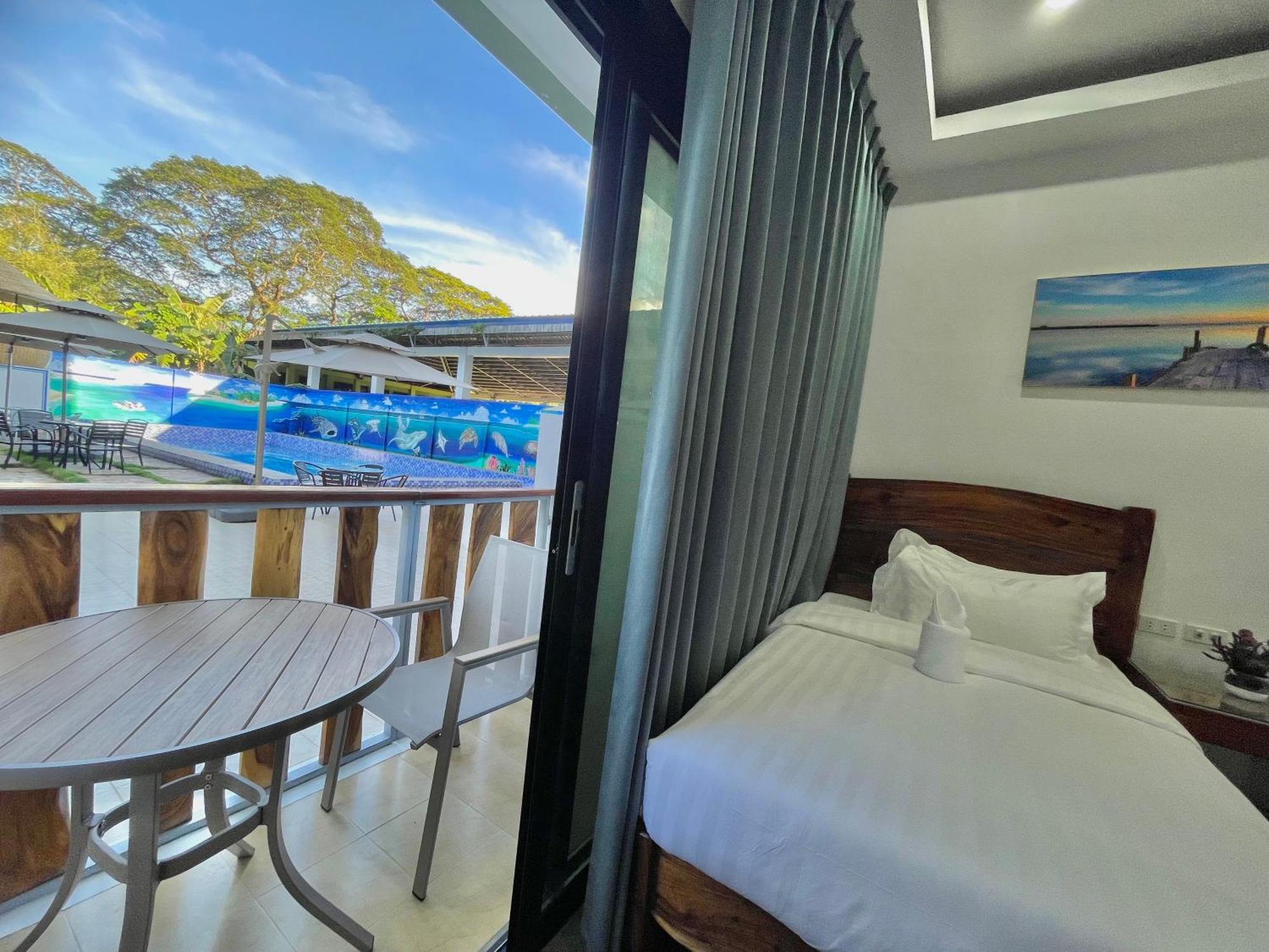 קורון Panda Guest House מראה חיצוני תמונה